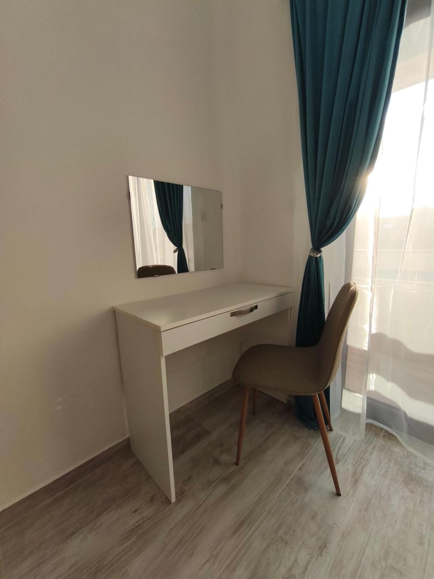 Romana Apartment *